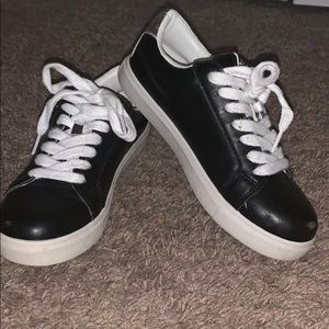 Black Sneakers